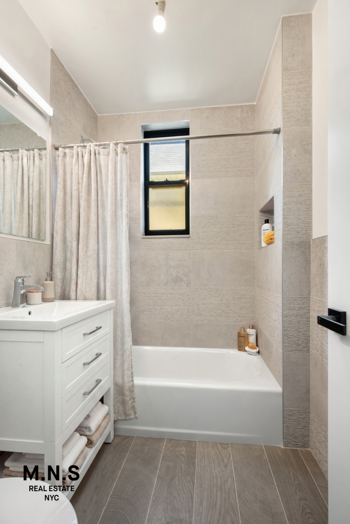 800 East 17th Street 6-B Ditmas Park Brooklyn NY 11230
