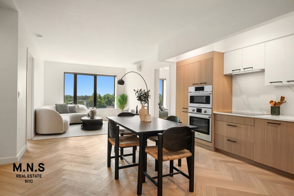 22-54 46th Street 504 Steinway-Ditmars Queens NY 11105