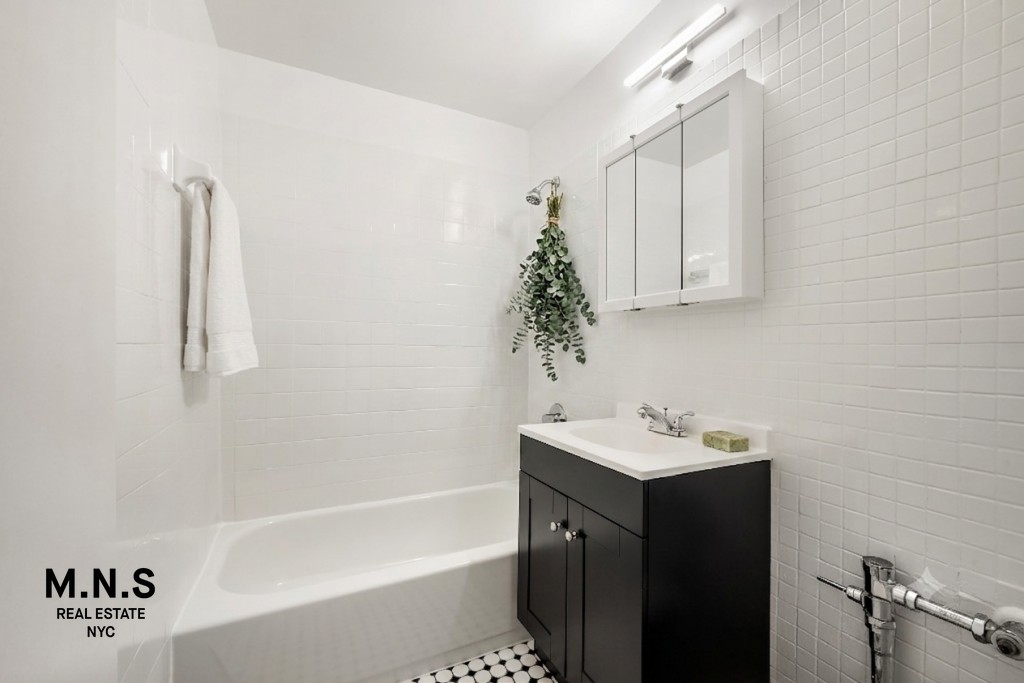 3090 Voorhies Avenue 2-L Sheepshead Bay Brooklyn NY 11235
