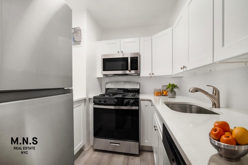 3090 Voorhies Avenue 2-L Sheepshead Bay Brooklyn NY 11235