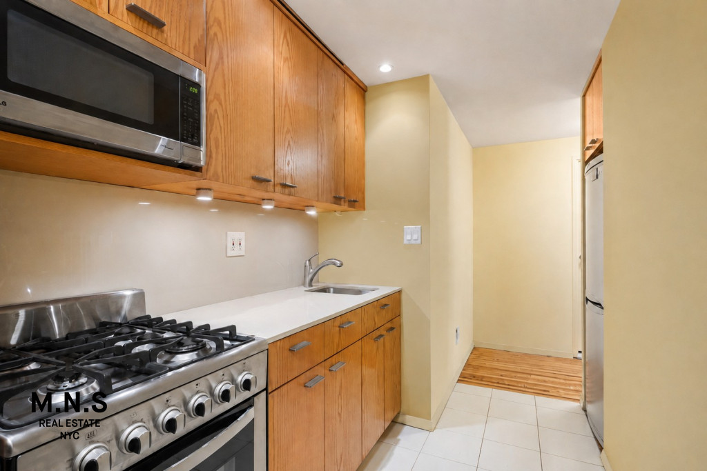 100 West 15th Street Chelsea New York NY 10011