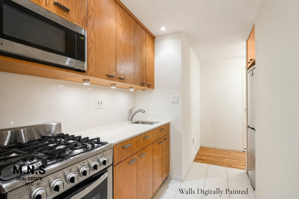 100 West 15th Street 2-B Chelsea New York NY 10011