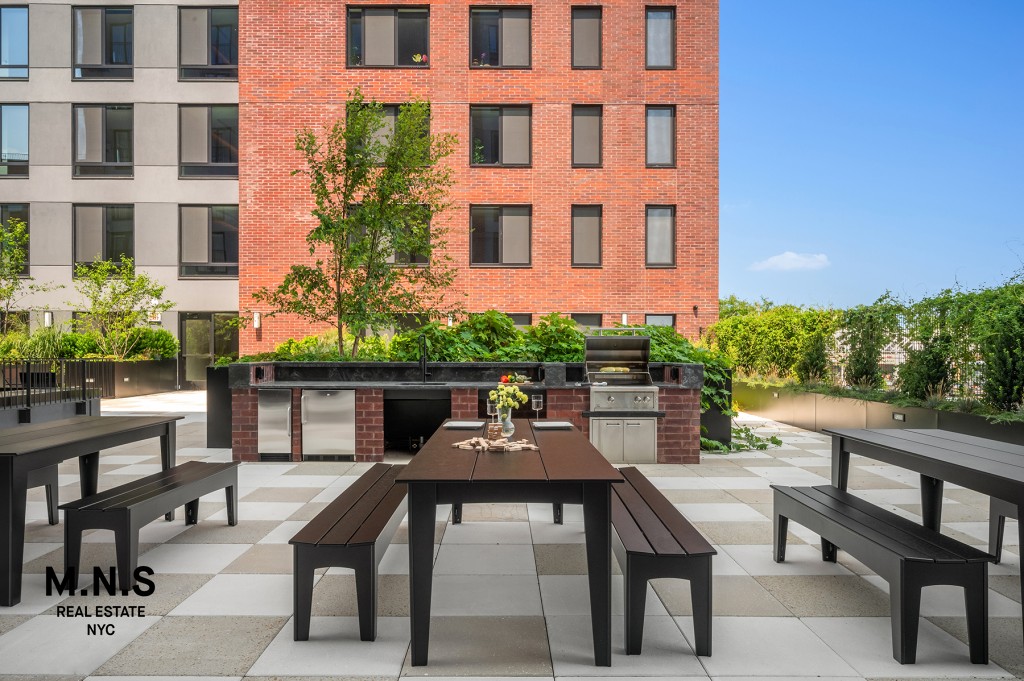 22-54 46th Street 504 Steinway-Ditmars Queens NY 11105