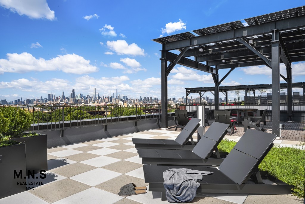 22-54 46th Street 504 Steinway-Ditmars Queens NY 11105