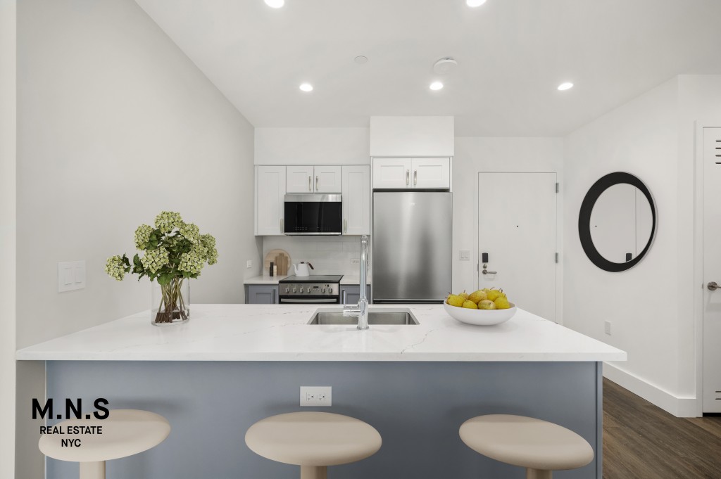 4568 Broadway 2-P Washington Heights New York NY 10040