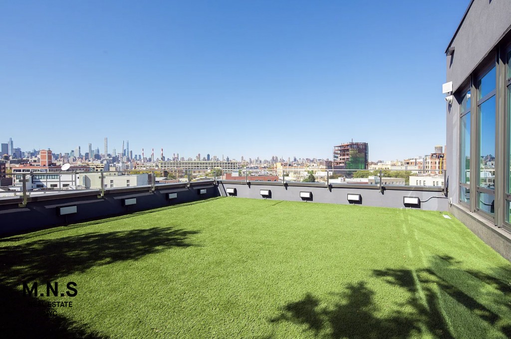 36-20 Steinway Street 519 Astoria Queens NY 11101